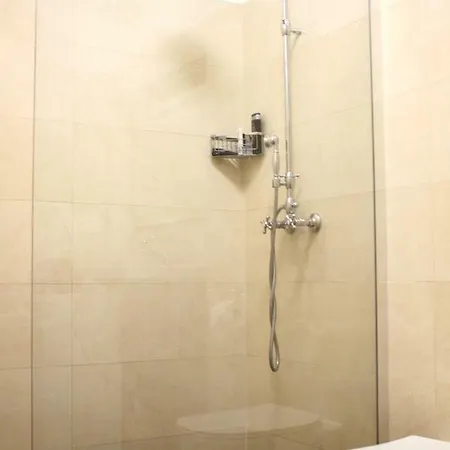 Paul's Palace - Absolute Center! Apartamento Bratislava